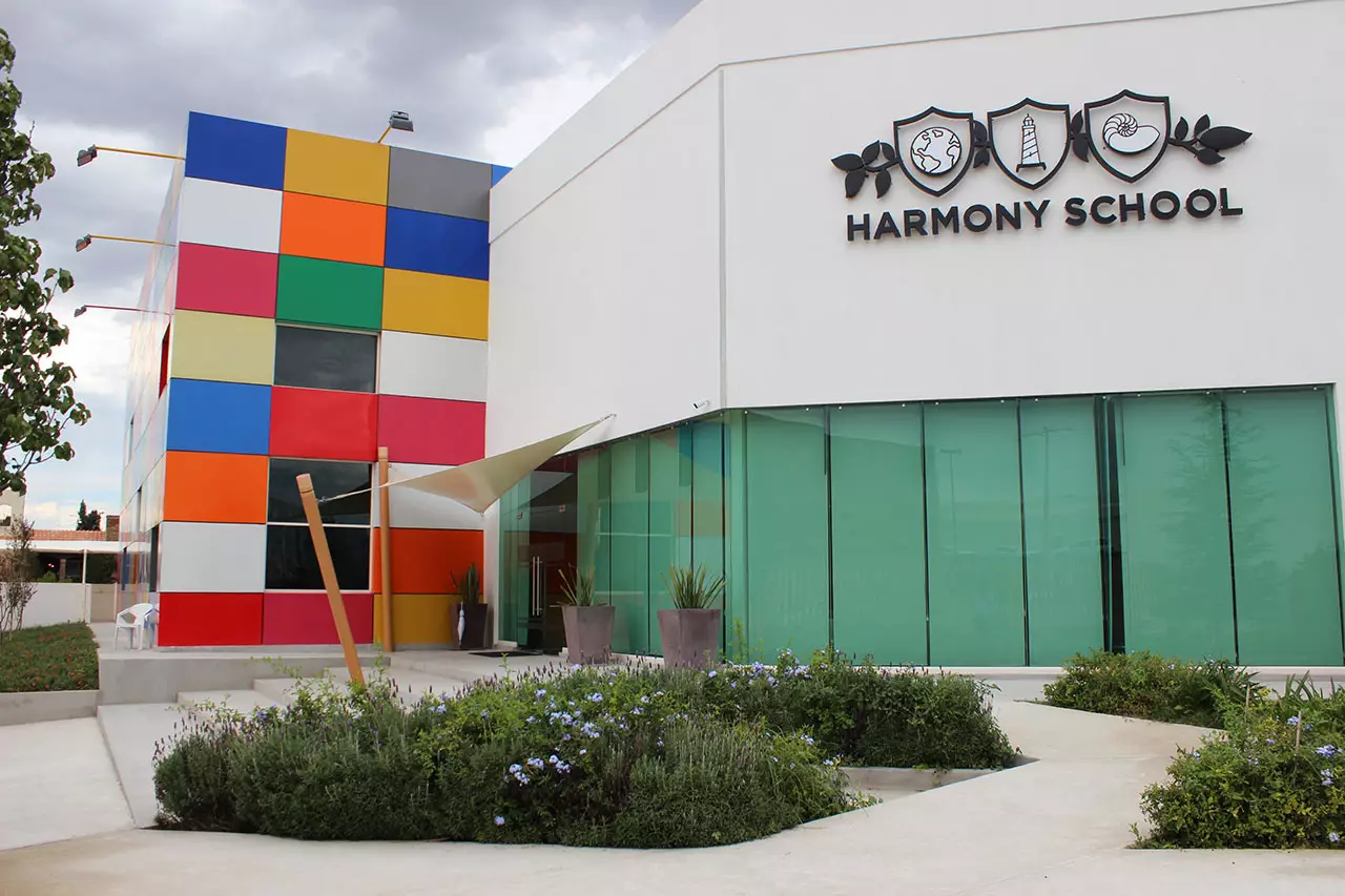 Colegio Harmony School